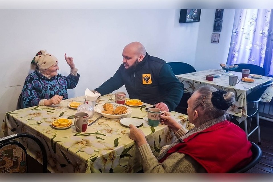    Омбудсмен узнал о потребностях подопечных пансионата во Владимиро-Ильинке. Фото: тг-канал Сергея Георгиева