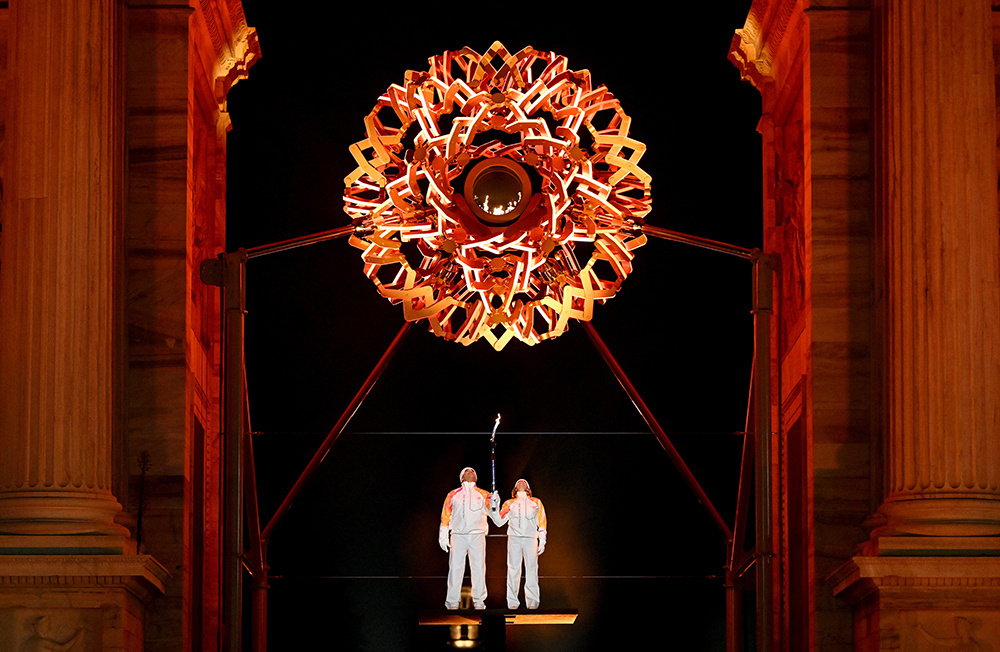     Трехкратные олимпийские чемпионы по горнолыжному спорту Альберто Томбе и Деборе Компаньони.    
 Фото: CARL SANDIN/EPA/ТАСС