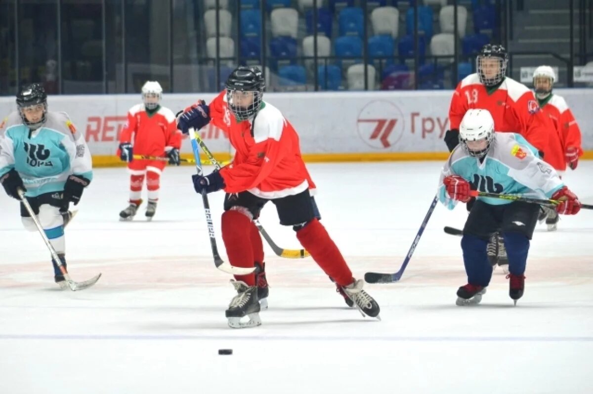    Хоккей для всех.