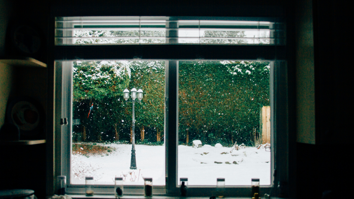 Тепло - это не комфорт. Это разрешение жить длинно и сложно