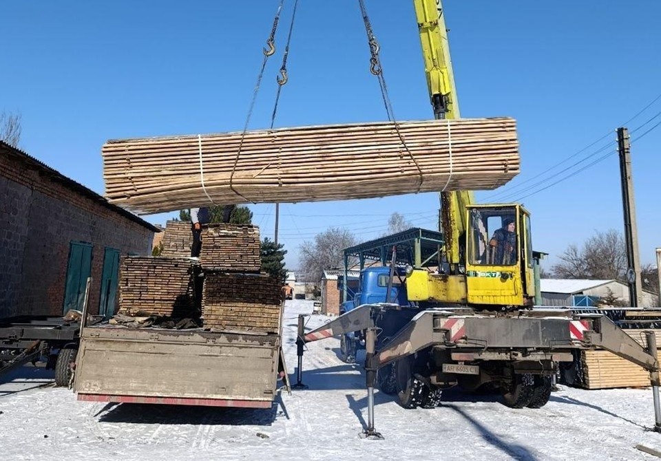    В Пологи доставили стройматериалы для ремонта домов. Фото - администрация Пологовского округа