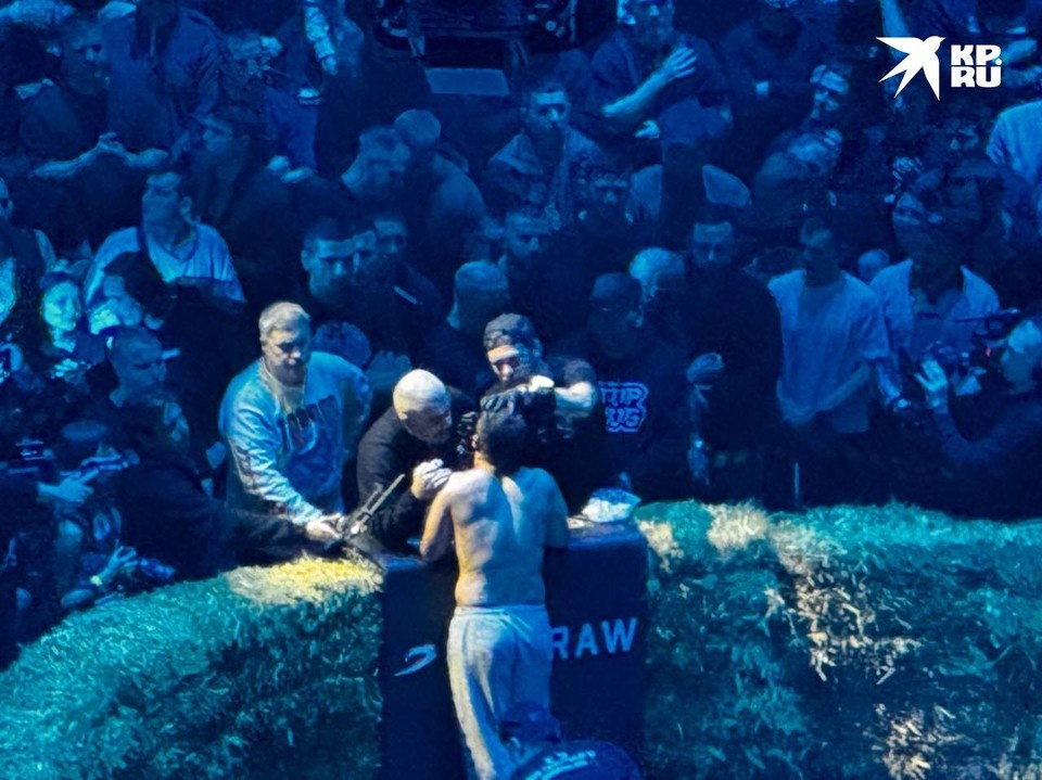    Кабышев нокаутировал Тажанова. Людмила БОРОДИНА