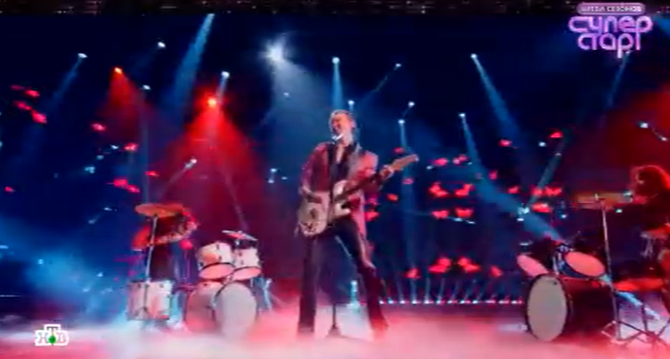 Кадр из шоу "Суперстар" для канала "Марина смотрит телевизор"