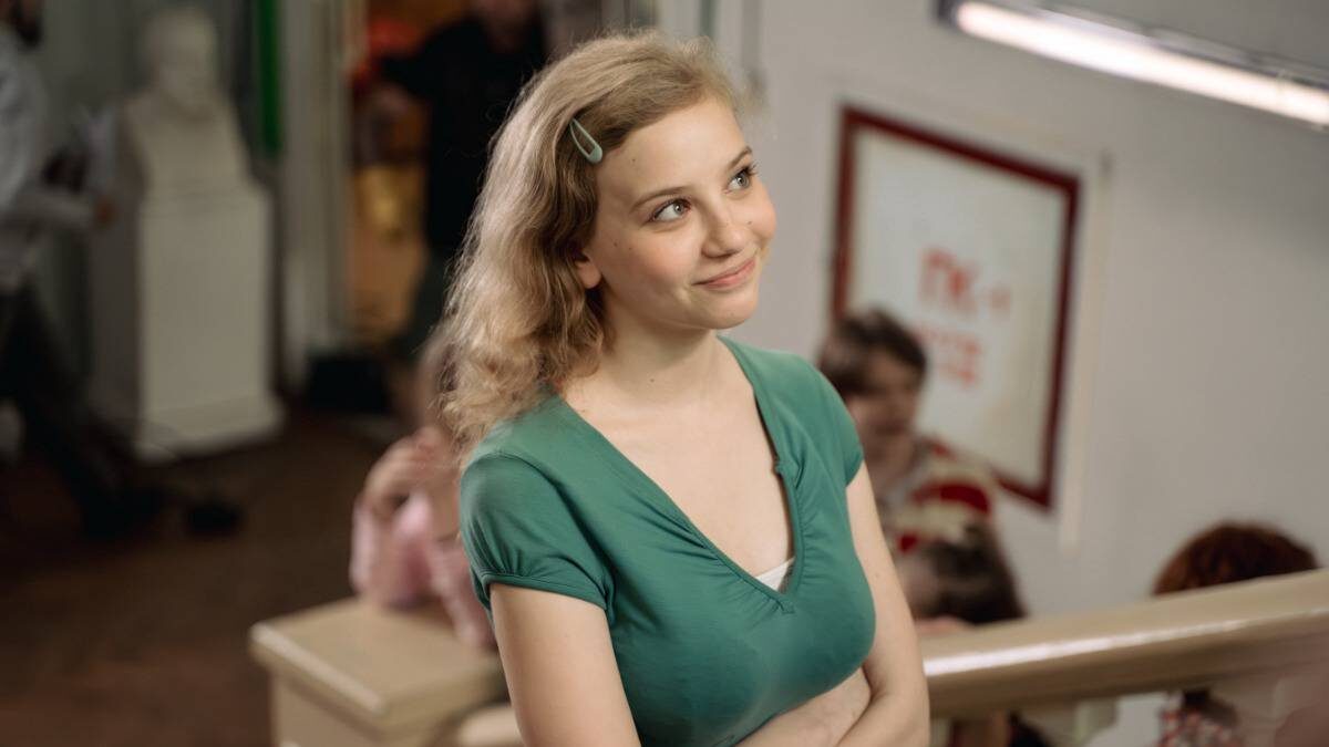    Людмила Юлова в роли Тани в сериале «Трешка» / Фото: Пресс-служба СТС