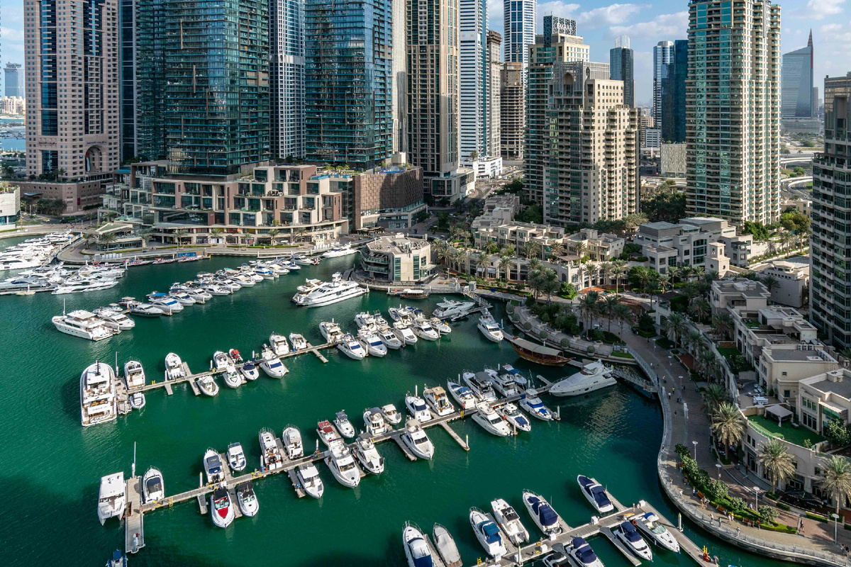 Dubai Marina. Photo by Nelemson Guevarra on Unsplash