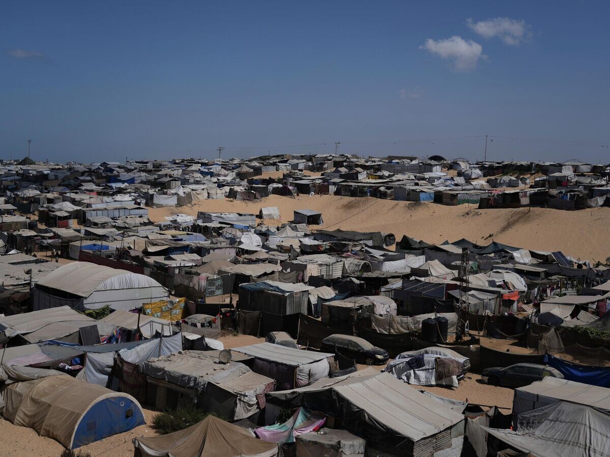    Палаточный лагерь беженцев в Хан-Юнисе на юге сектора Газа | © AP Photo / Jehad Alshrafi