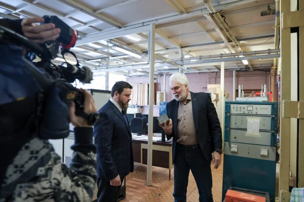    Депутат ГД Станкевич посетил нижегородский институт прикладной физики РАН