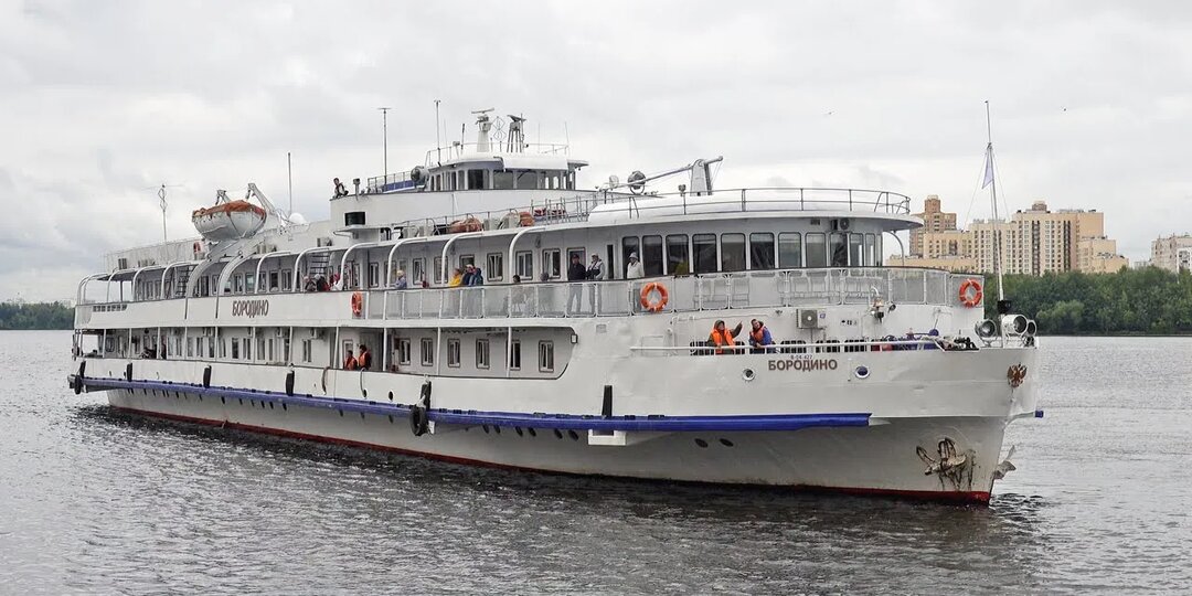 Швартовные работы в конце круиза | Теплоход «Бородино»