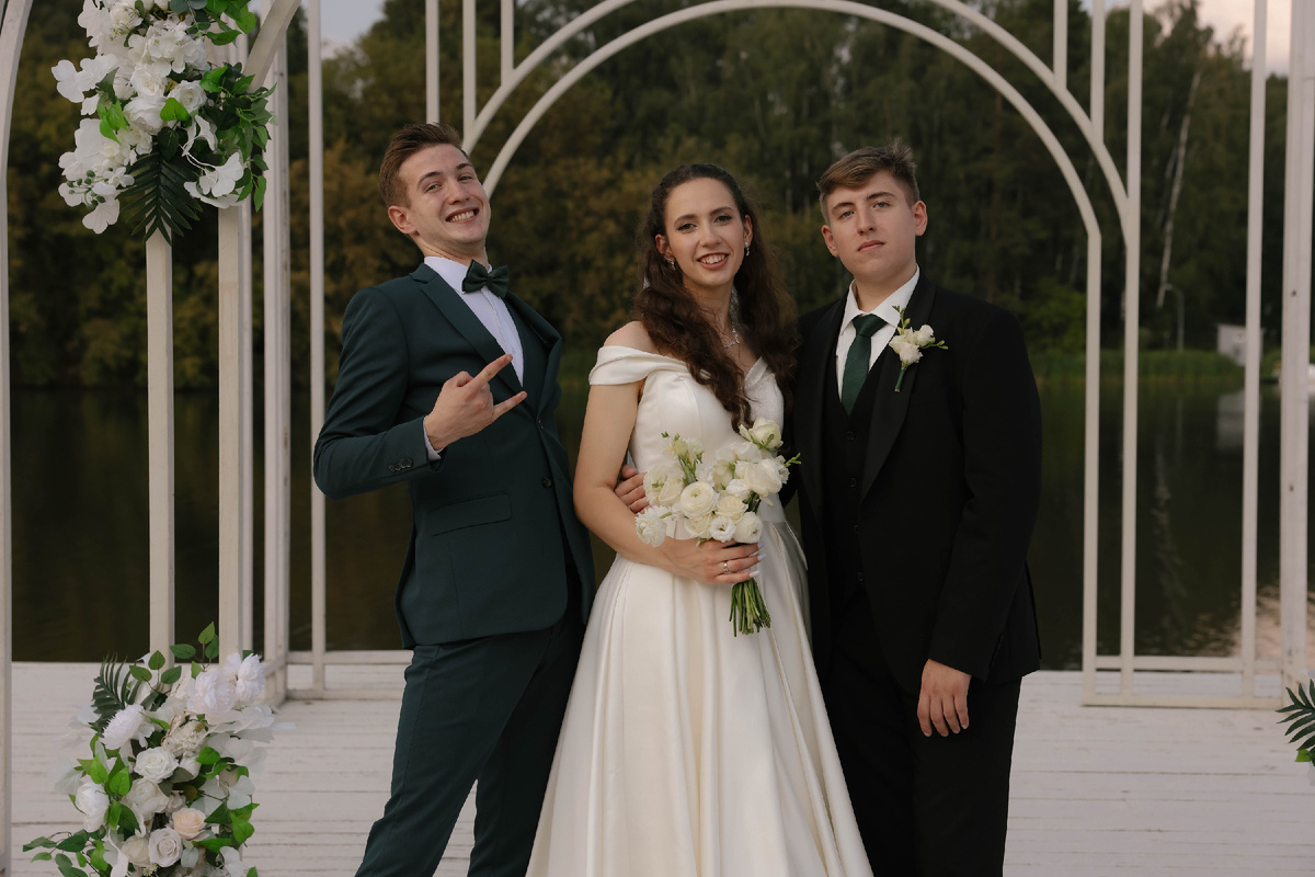 Ведущий Павел Кузнецов