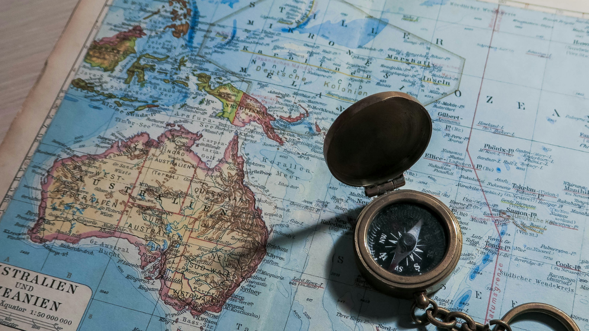 Компас показывает направление. Но не обещает, что дорога будет