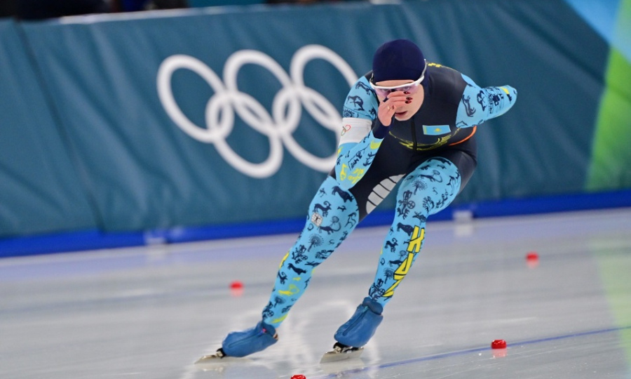Казахстанские конькобежки вошли в топ-10 на Олимпиаде-2026