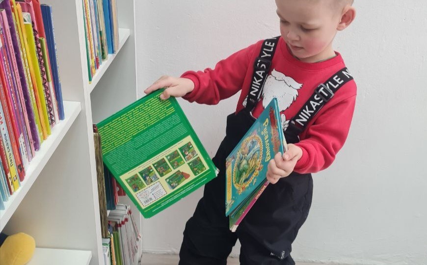 Я с новыми рекомендациями по книгам от двойняшек и от себя