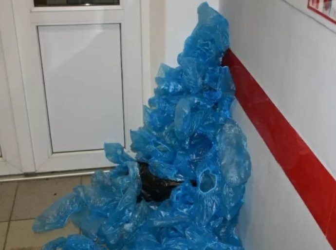 Мифы и правда о бахилах в медицинских учреждениях