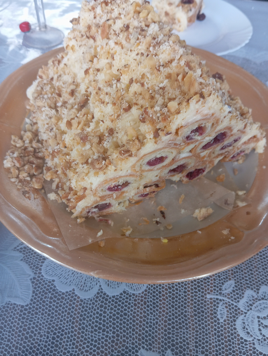 торт очень интересный  и вкусный