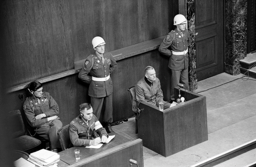 Подсудимый Вильгельм Кейтель дает присягу Международному военному Трибуналу. 5–8 апреля 1946 г. ГАРФ, Ф. 10140. Оп. 2. Д. 164. Л. 2.