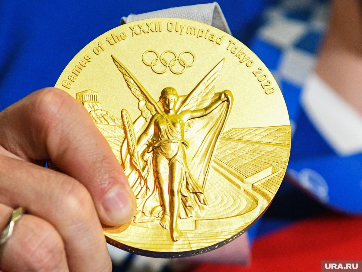     Первое золото на Олимпийских играх-2026 в Италии забрал швейцарский горнолыжник