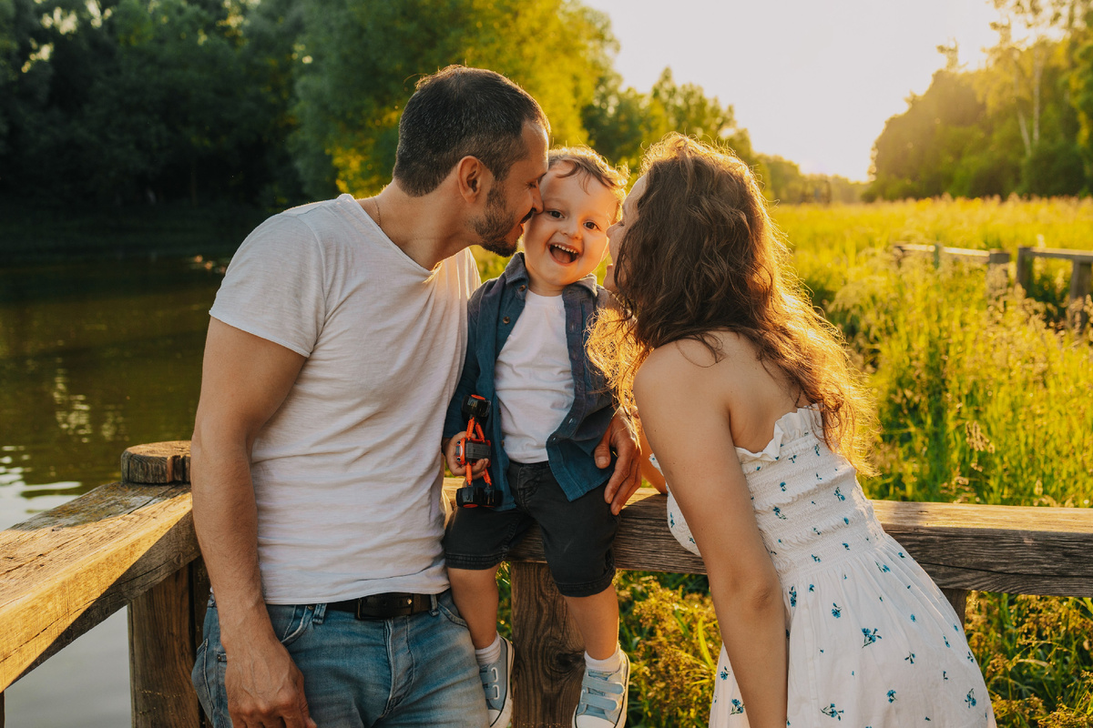 фотосессия на природе, красивая семья