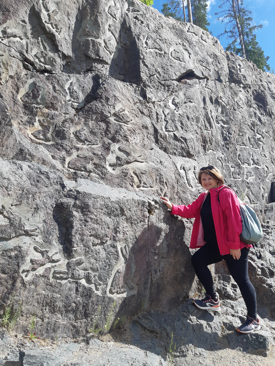 «Долина Зайцев» - масштабный ленд-арт объект России.