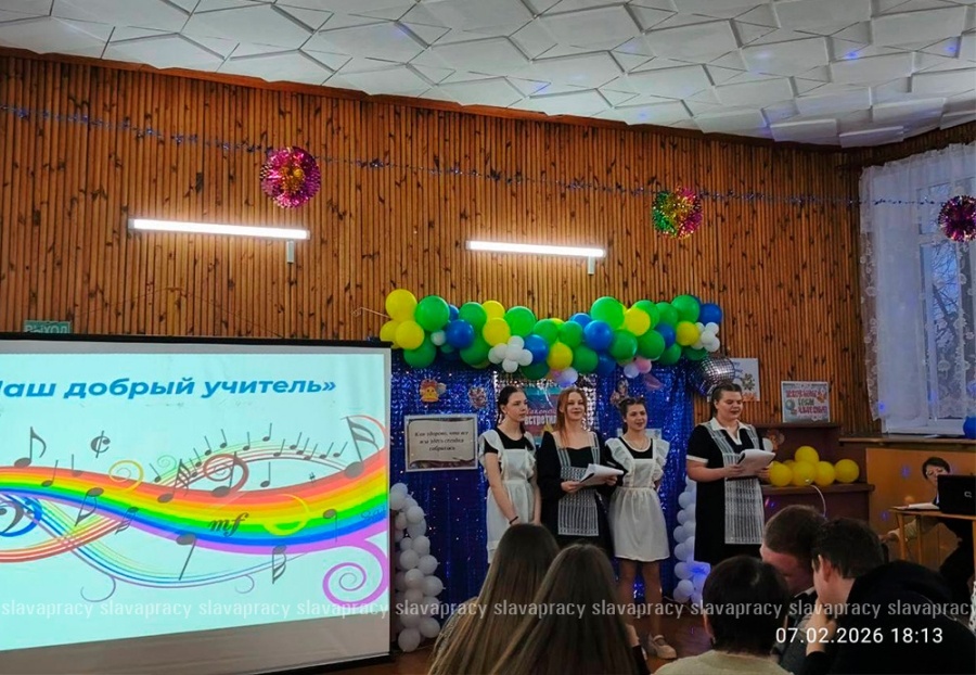     Четыре поколения выпускников встретились в стенах Песочанской школы