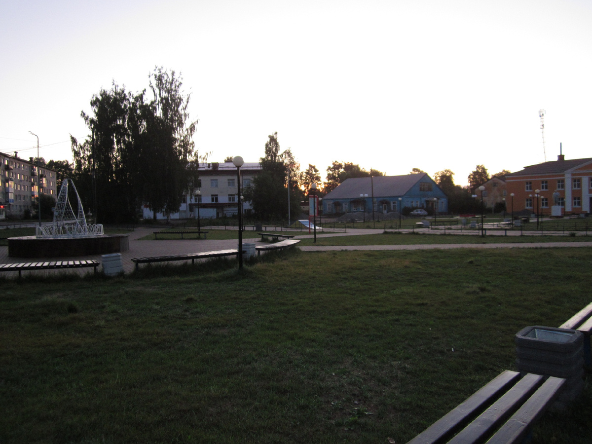 Центр Пудожа. Фонтан, музей. 