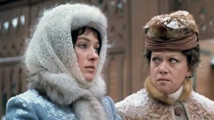 Кадр из фильма "Жестокий романс"