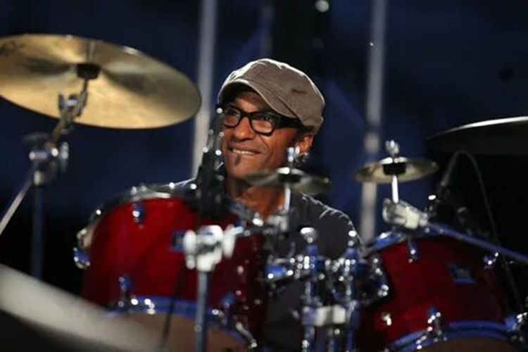 Изоткрытых источников.