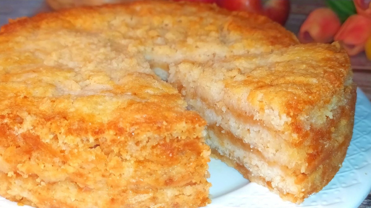 Простой пирог "три стакана" с яблоками. Фото автора.