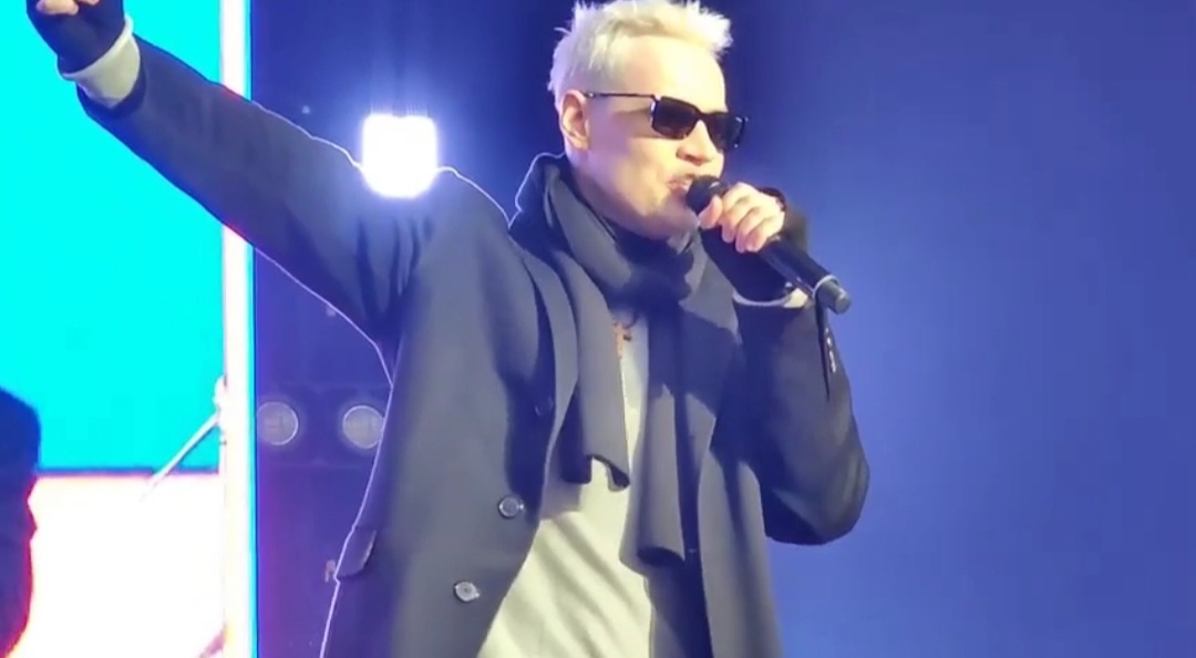 SHAMAN никогда не думает о себе. Из интернета 