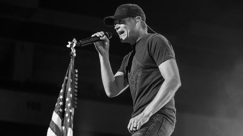     Умер солист группы 3 Doors Down Брэд Арнольд www.globallookpress.com/Michael Mullenix