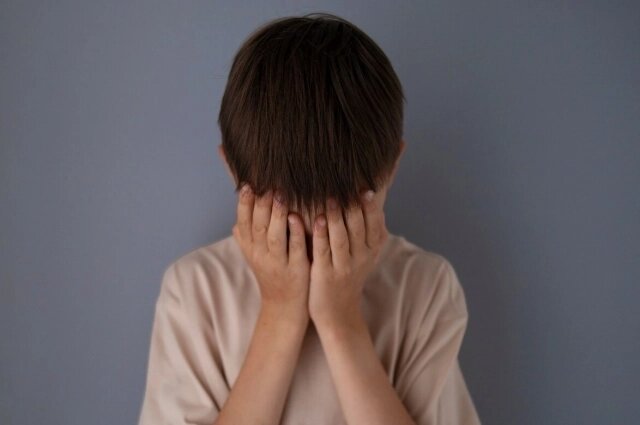    Иногда поход в школу становится испытанием. Фото: freepik.com