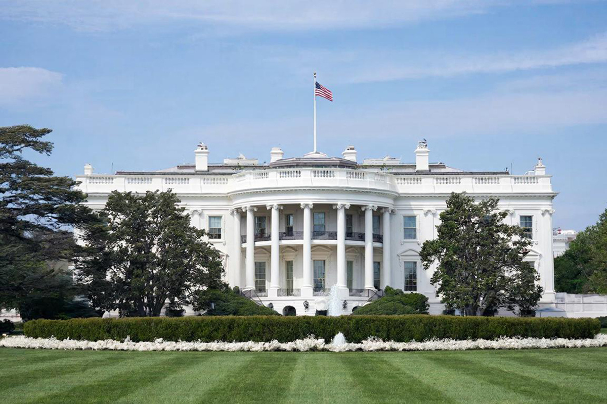 Политик говорил с иностранной разведкой.  Фото: Изображение сгенерировано с помощью ИИ / Светлана Возмилова