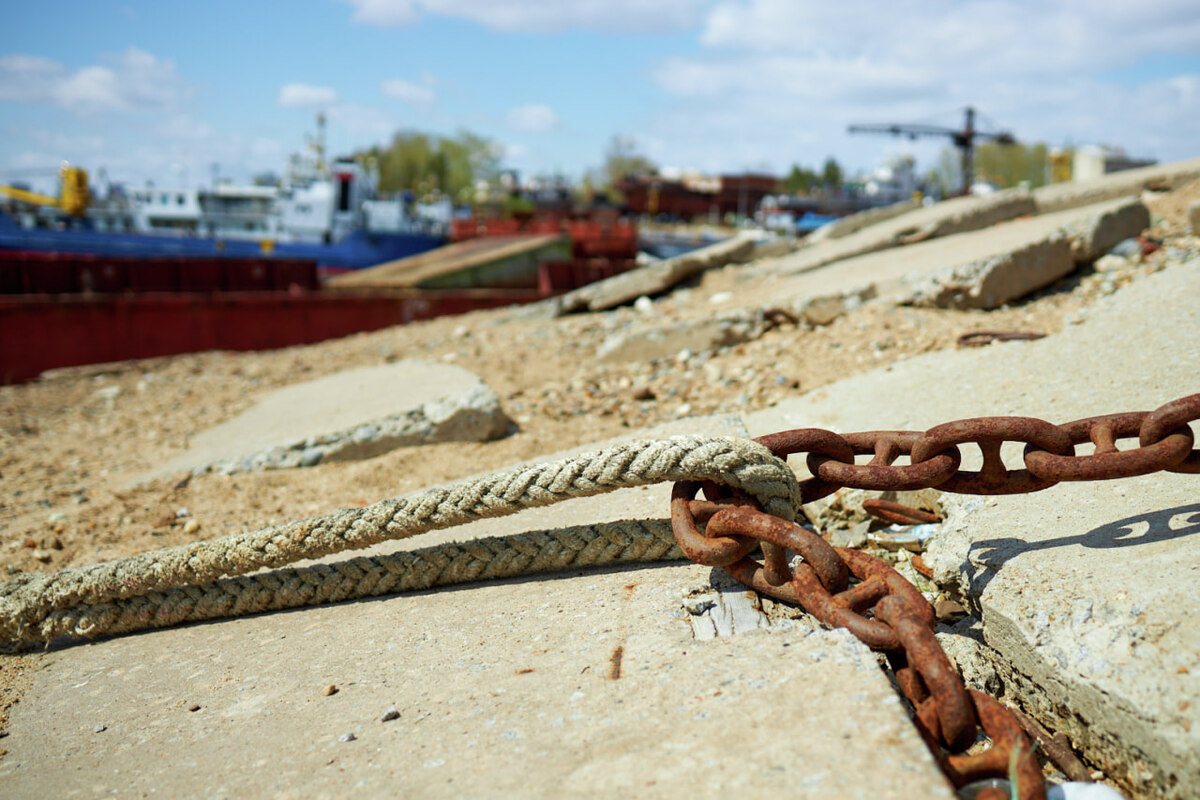    В затоне РЭБ флота