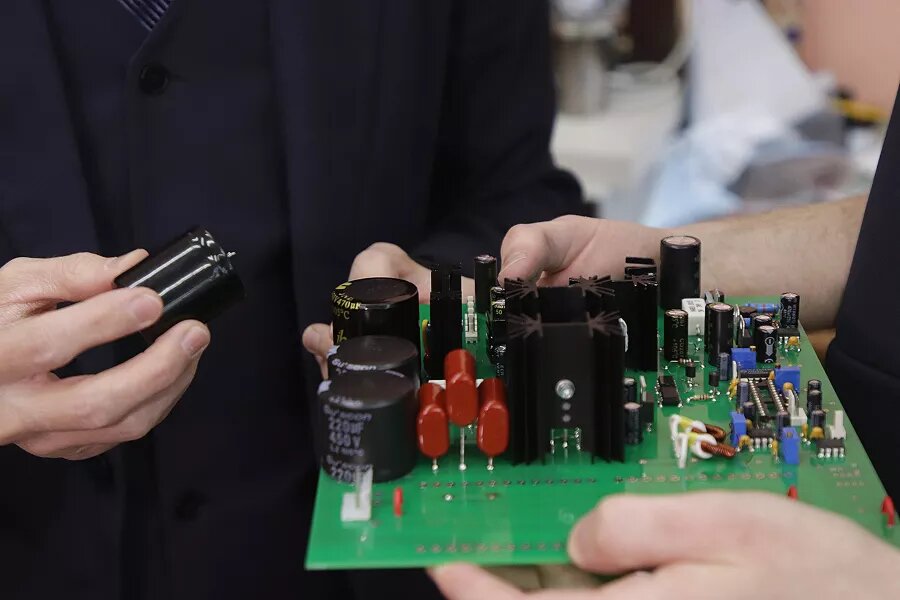 IT-технологии. Программист. Электроника. Сергей Кулыгин "БР"   📷