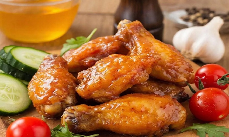 Золотистые куриные крылышки в медово - чесночном маринаде