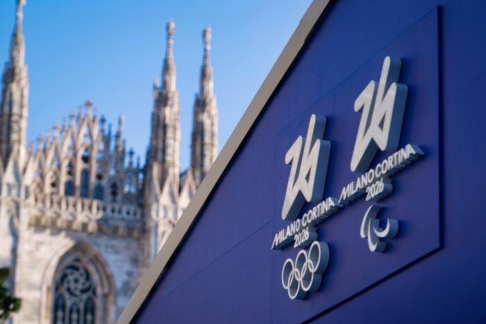 Обложка © Shutterstock / FOTODOM / MikeDotta