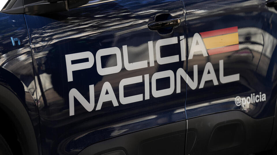     Мужчина насиловал семилетнюю дочь в прямом эфире за криптовалюту Zuma/TASS