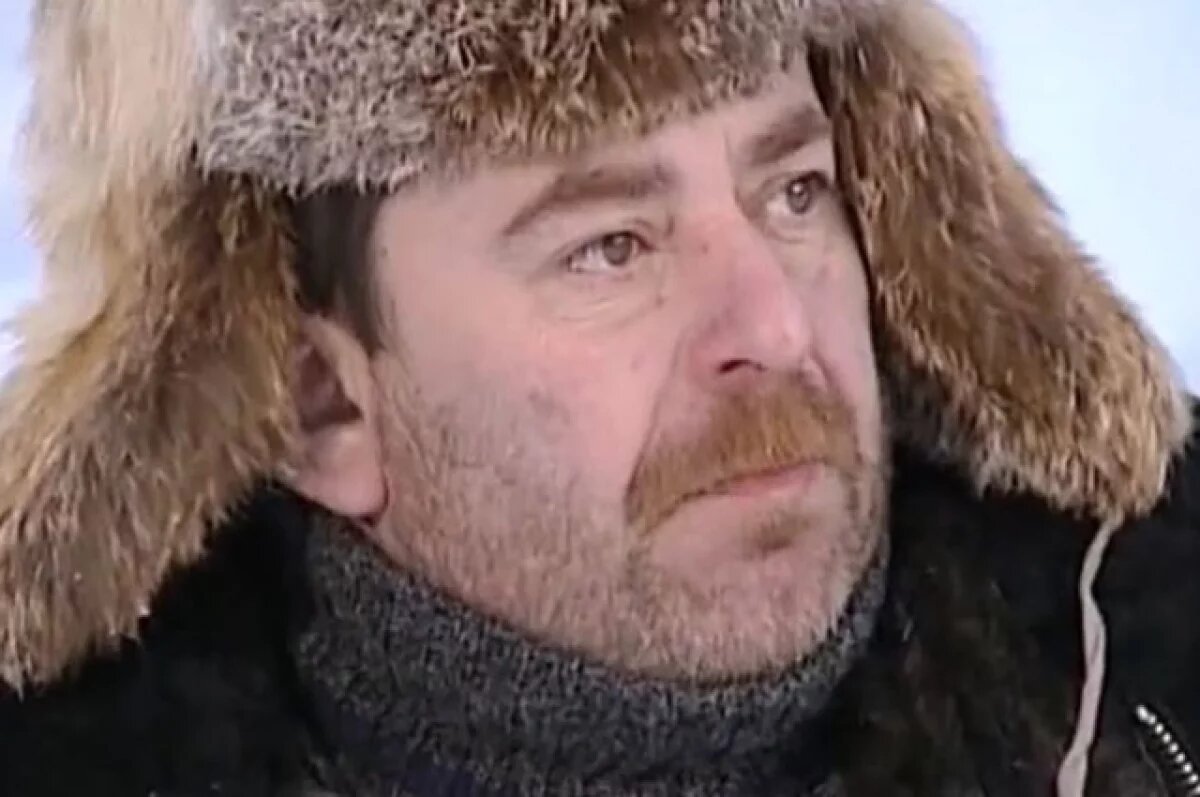    Снимавшийся с Джеки Чаном актер Гузун из «Ёлок» умер бездомным