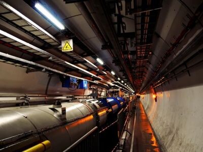    Большой адронный коллайдер в ЦЕРНе превратили в обогреватель домов