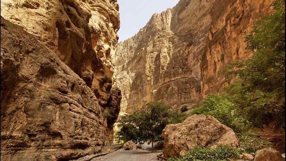 Ущелья в Кугитанге