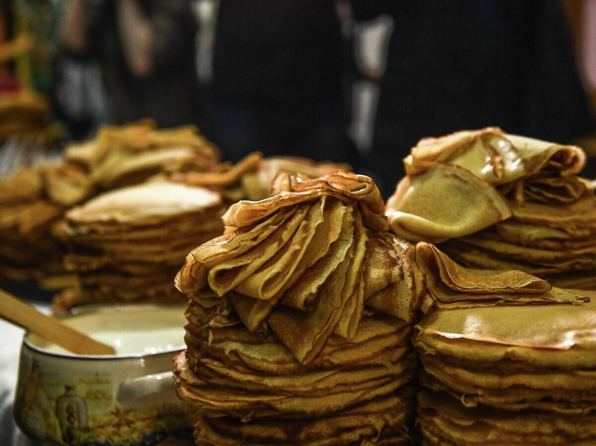    Угощения на праздновании масленицы | © РИА Новости / Евгения Новоженина