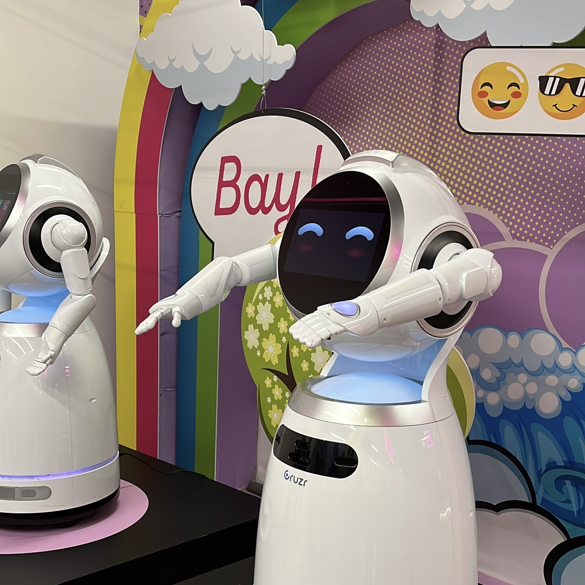 Танцующие роботы