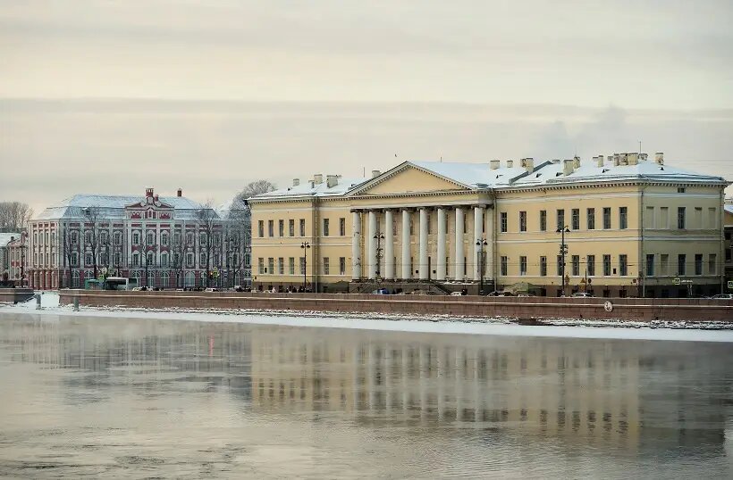  С открытием Петербургской академии наук связывают развитие научной мысли в России   © РИА Новости. Алексей Даничев