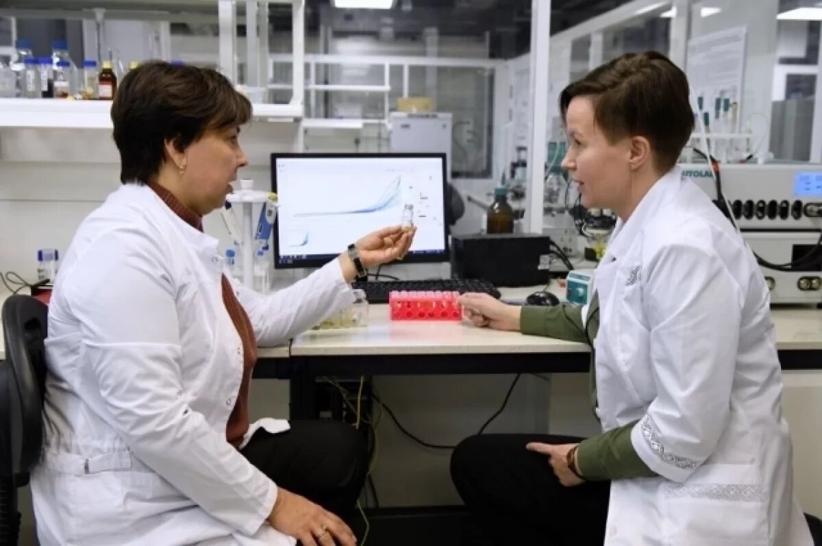    Денис Паслер поздравил уральских ученых с Днем российской науки