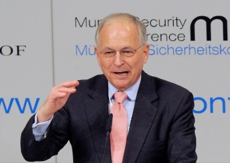    Председатель Мюнхенской конференции потребовал от Киева продолжать войну, так как это выгодно Европе