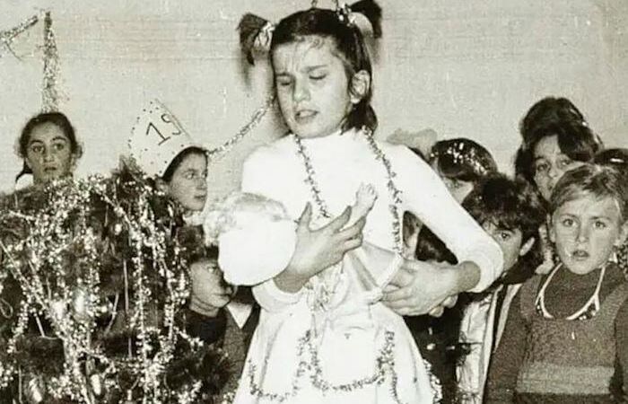 Путь к сцене начался ещё в детстве.