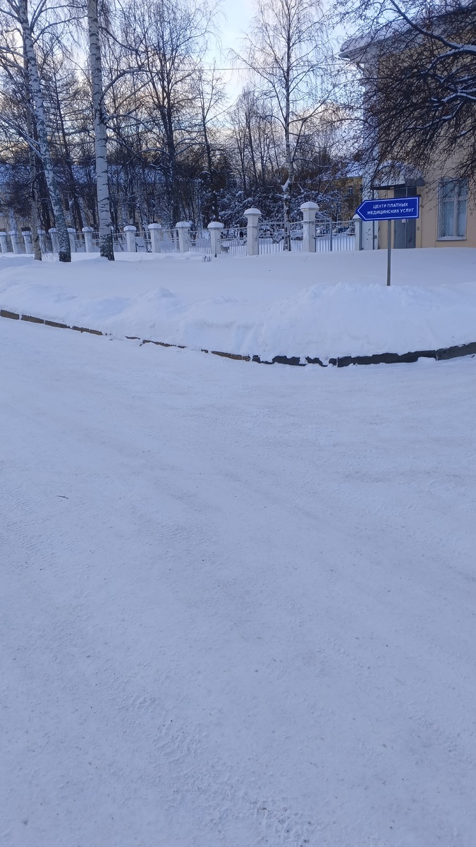 фото автора: сюда, в центр платных услуг республиканской больницы хожу