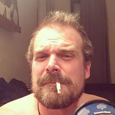     Ребекка Холл и Дэвид Харбор снимутся в хорроре «Голова, полная призраков»