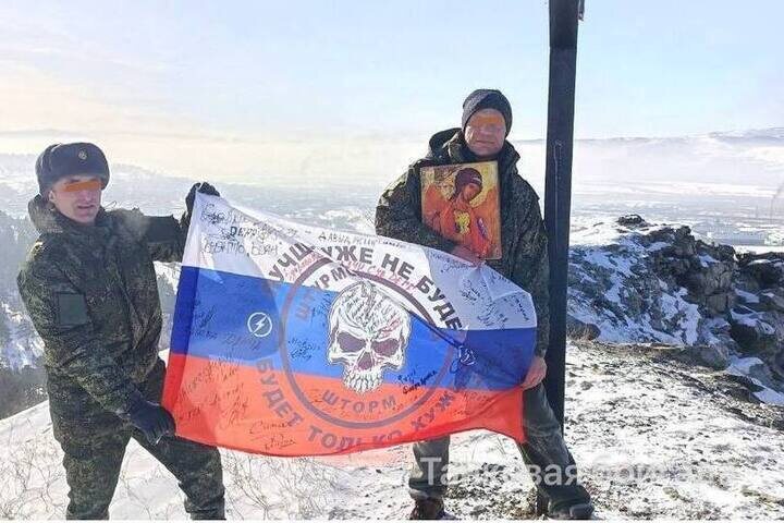 Воины 5 отбр в Улан-Удэ совершили поклонение православному кресту