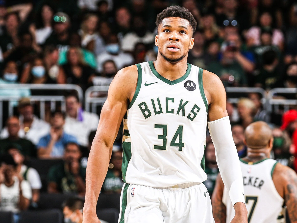    Яннис Адетокунбо | © Фото : Сайт НБА