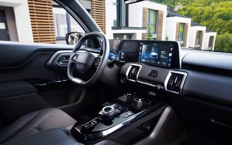 Интерьер Toyota Urban Cruiser Hyryder📷

